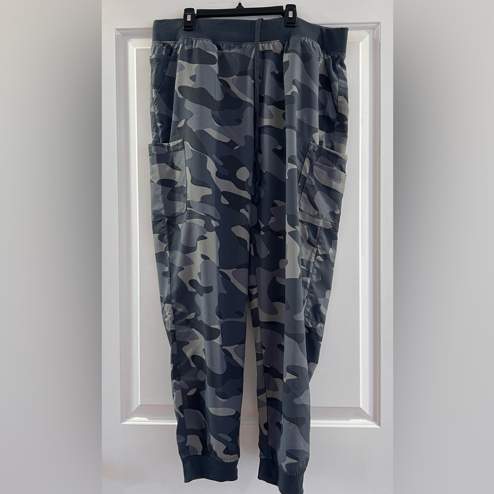 Unisex Camouflage Cargo Pants